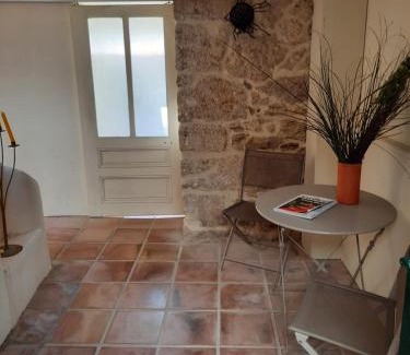 Montagnac Apartamento | gite la petite vigneronne