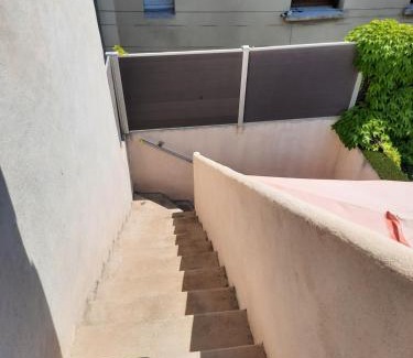 Montagnac Apartamento | gite la petite vigneronne