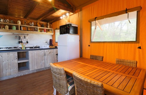 Trets Cabaña | LA CASA RURAL PINAR CON PISCINA PRIVADA SOBRE EL SUELO