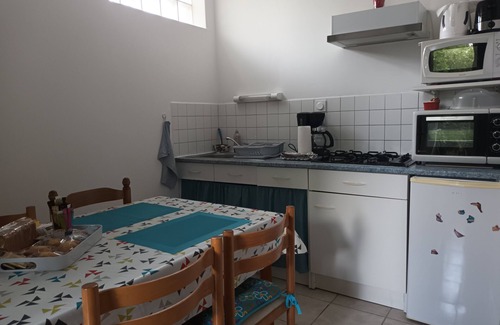 Graces Cabaña | Gite la Roseraie in the countryside 30mn from the sea
