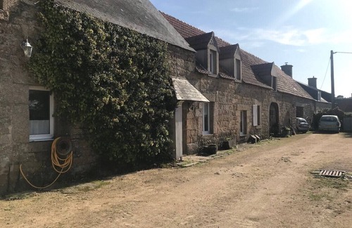 Fermanville Casa | Gite La Route du Phare ! Beaches, GR nearby, 15 kms from Cité de la Mer
