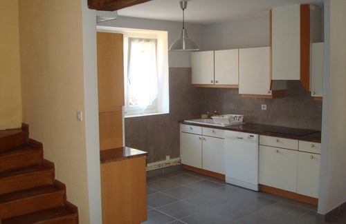 Moussoulens Casa | casa labelized 3 espigas con piscina en el pueblo cerca de la ciudad de Carcasona