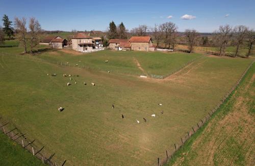 Quezac Casa | Gite Lamalpapoche