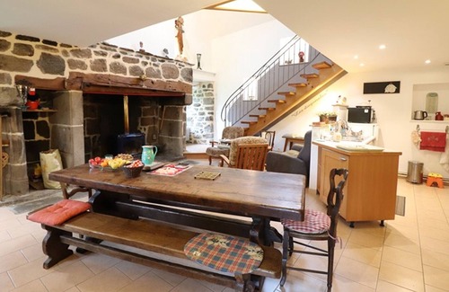 Lavigerie Cabaña | Gite Lavigerie, 3 bedrooms, 8 persons