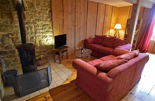Lavigny Casa | Gite Le Douglas, Vignoble et Reculées du Jura - Avec Sauna