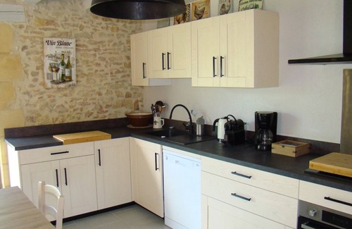 Saint-Germain-de-Belves Casa | GITE "LES CHEVREUILS" IN THE HEART OF PERIGORD NOIR