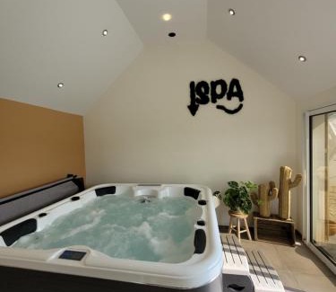 Saint-Remy-la-Varenne Casa | Gite le Maoza