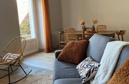 Lavigny Casa | Gîte Le Temps d'une vendange, at the foot of the vineyards and hiking trails