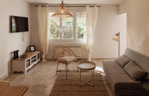 Mormoiron Casa | GITE LE TILLEUL