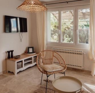 Mormoiron Casa | GITE LE TILLEUL
