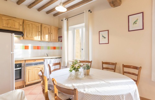 Les Essarts-le-Roi Cabaña | Gite Les Essarts-le-Roi, 3 bedrooms, 6 persons