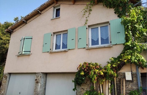 Vals-les-Bains Casa | Gite Les Figères