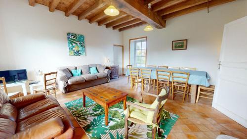 Saint-Julien-des-Landes Casa | Gite Les Fragonnettes