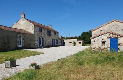Saint-Julien-des-Landes Casa | Gite Les Fragonnettes