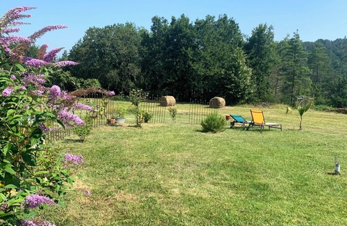 Savignac-de-Miremont Apartamento | Gite Les orchidées