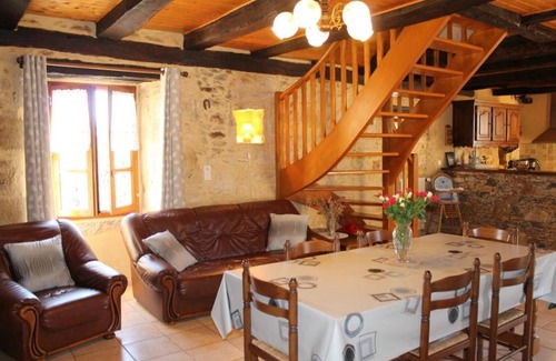 Veyrignac Casa | GITE LES PIERRES CHAUDES
