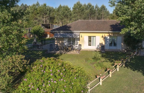 Gaillan-en-Medoc Casa | Gite LES Rhododendrons