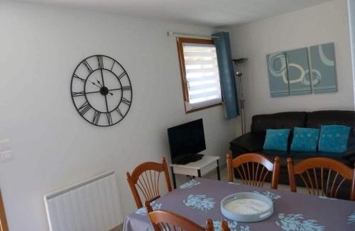 Joyeuse Casa | gite location climatisé avec Piscine commune en Ardèche