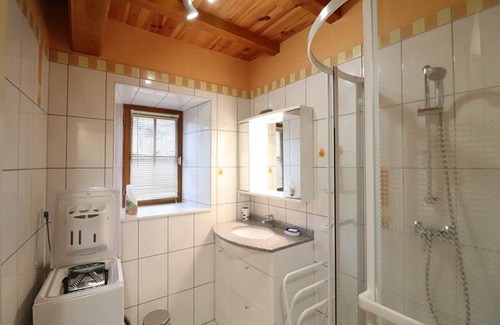 Massiac Cabaña | Gite Massiac, 2 bedrooms, 5 persons