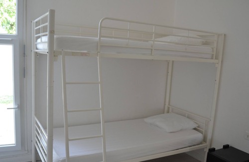 Verruyes Casa | ALQUILER N ° 7 DENTRO DE UN PUEBLO ALBERGUE CON PISCINA CLIMATIZADA Y JACUZZI