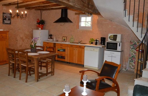 Nazelles-Negron Cabaña | Casa rural Nazelles-Négron, 2 dormitorios, 3 personas