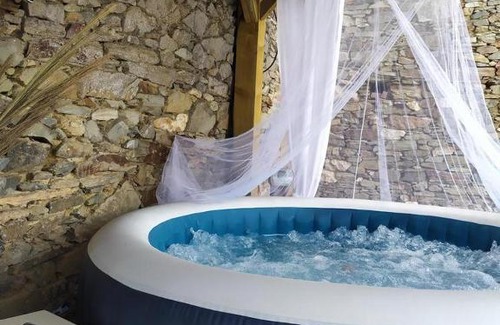 Saussenac Casa | Gite Nougaro 2 pers private spa ouvert à l'année
