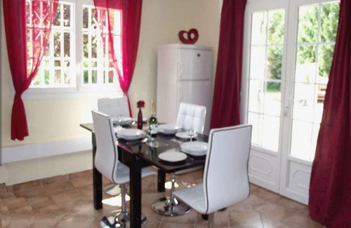 Soumensac Casa | Albergue nr Eymet con climatizada Jacuzzi, a 100 metros del lago, Dordoña, Aquitania