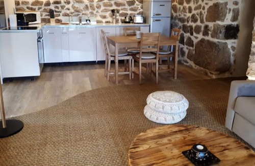 Vernoux-en-Vivarais Casa | GITE OF CHARACTER WITH EXCEPTIONAL VIEW