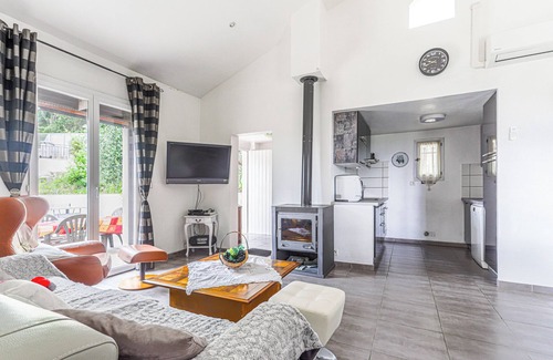 Saint-Laurent-du-Var Cabaña | Gite on the height of Nice