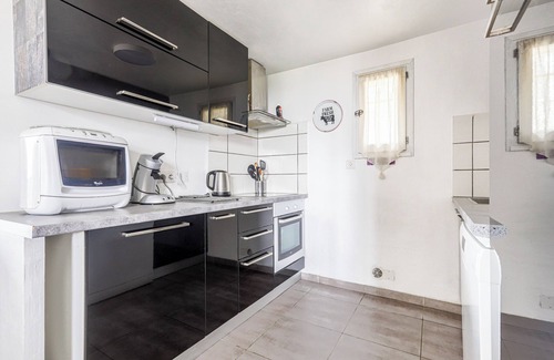 Saint-Laurent-du-Var Cabaña | Gite on the height of Nice