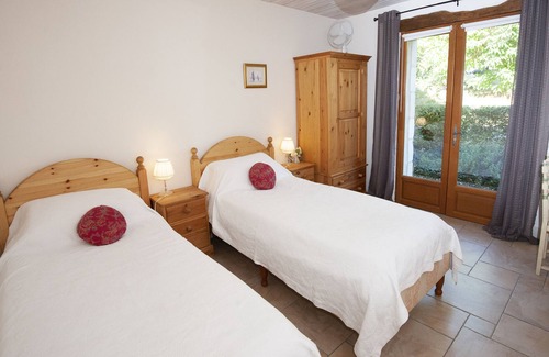 Ginestet Casa | Vrbo Property