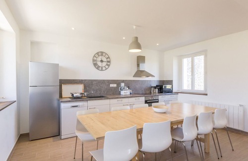 Ablis Cabaña | Gite Prunay-en-Yvelines, 4 bedrooms, 10 persons