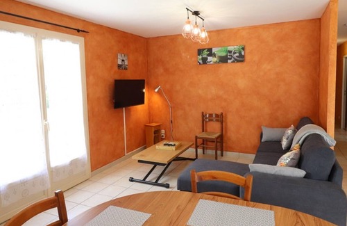 Riom-es-Montagnes Cabaña | Gite Riom-ès-Montagnes, 3 bedrooms, 5 persons
