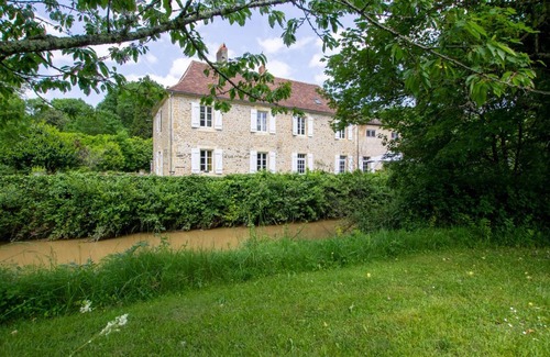 Saint-Medard-d'Excideuil Cabaña | Gite Saint-Médard-d'Excideuil, 6 bedrooms, 12 persons