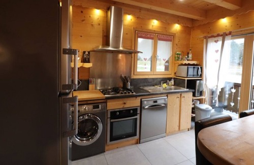 Saint-Jacques-des-Blats Cabaña | Gite Saint-Jacques-des-Blats, 3 bedrooms, 8 persons