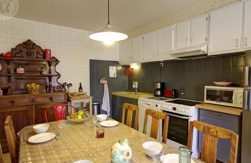 Saint-Symphorien-de-Lay Cabaña | Casa rural Saint-Symphorien-de-Lay, 2 dormitorios, 4 personas