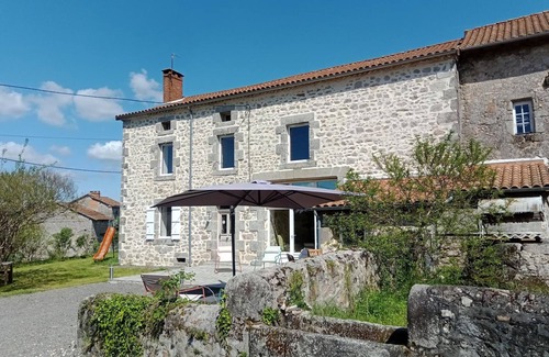 Saint-Estephe Cabaña | Gite Saint-Estèphe, 5 bedrooms, 15 persons