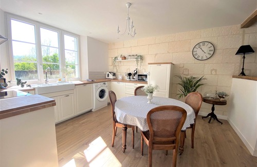 Loches Casa | Gîte Saint Joseph Charming house with garden, pool and spa. Near Beauval.
