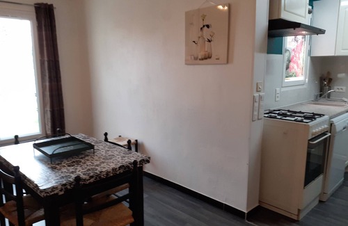 Saint-Crepin-et-Carlucet Condominio | Casa rural ST MARTIN 6 personas con piscina, jardín y petanca,
