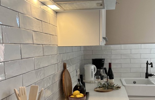 Camaret-sur-Aigues Apartamento | Gite terrace tropézienne shared swimming pool