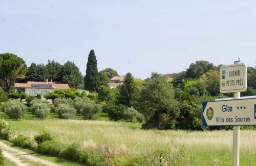 Les Granges-Gontardes Casa | Gite Villa des Sources