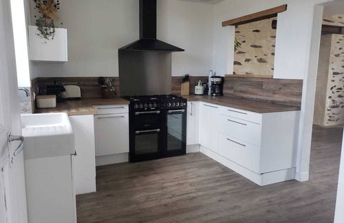 Le Loroux-Bottereau Casa | Gîte with heated indoor pool all year round
