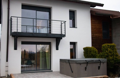 Genevois Casa | Cottage with private spa