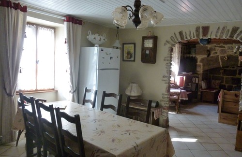 Saint-Jacques-des-Blats Casa | giteduplombducantal a los guardias en Saint-Jacques-Des-Blats