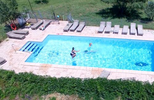 La Celle-sous-Gouzon Casa | Gites au Cœur de la Nature, Piscine et Vue sur le Lac du Salagou