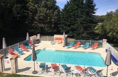 Sauze-Vaussais Casa | Gites dans les Champs