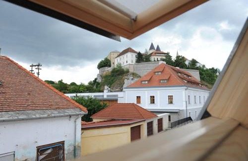 Veszprem Hotel | Gizella Hotel and Restaurant