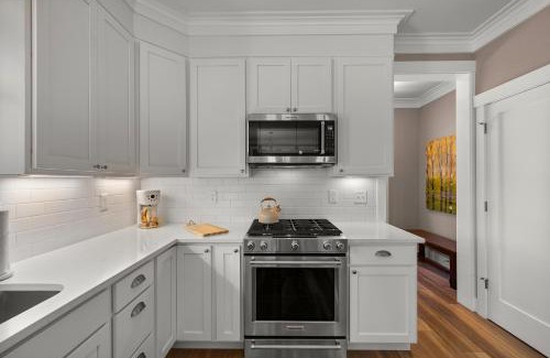 Pacific Beach Casa | Gizmos Cottage by Seabrook Hospitality