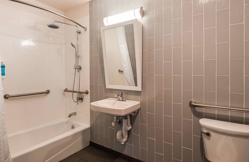 Greenwood Hotel | GLō Best Western Brooklyn NYC