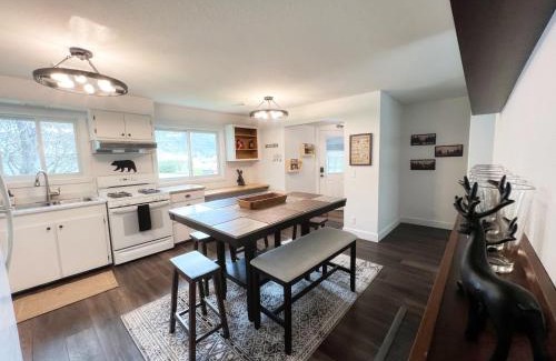 Columbia Falls Casa | Glacier's Edge Cabins